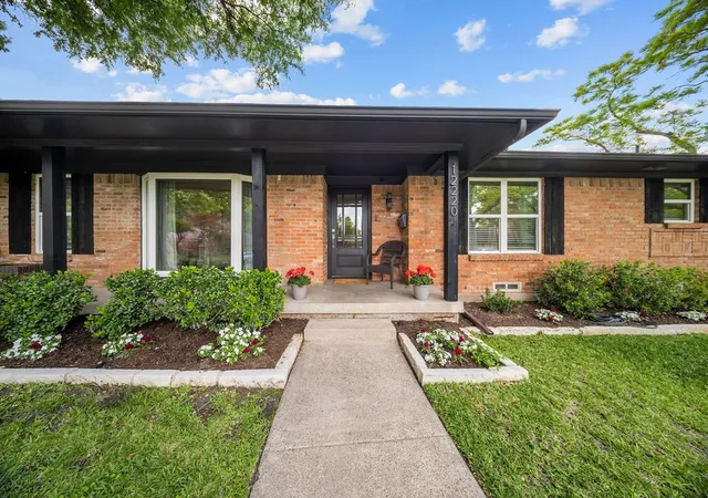 2nd image of 12220 Coolmeadow Ln, Dallas, TX 75218 | MLS# 21230233