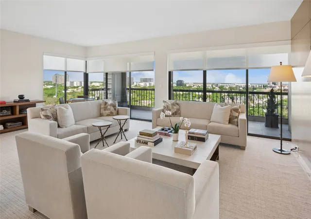 Photo 4 of Sale Pending at 3831 Turtle Creek Blvd #16E, Dallas, TX 75219 | MLS# 21237749 | Listing updated on 2026-07-21