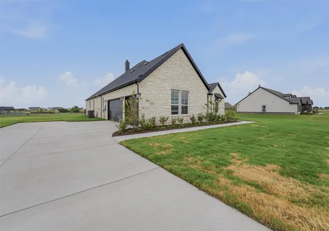 Photo 3 of Sale Pending at 2320 Quartz St, Krum, TX 76249 | MLS# 21237773 | Listing updated on 2026-07-27