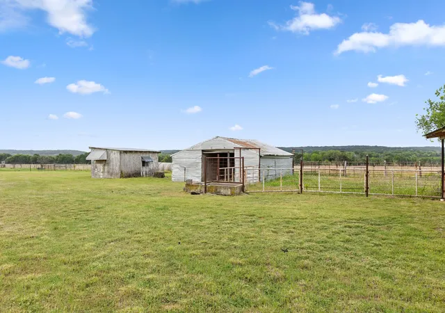 Homes for sale in Clifton, TX | 589 County Road 4150, Clifton, TX 76634 | MLS# 21237805