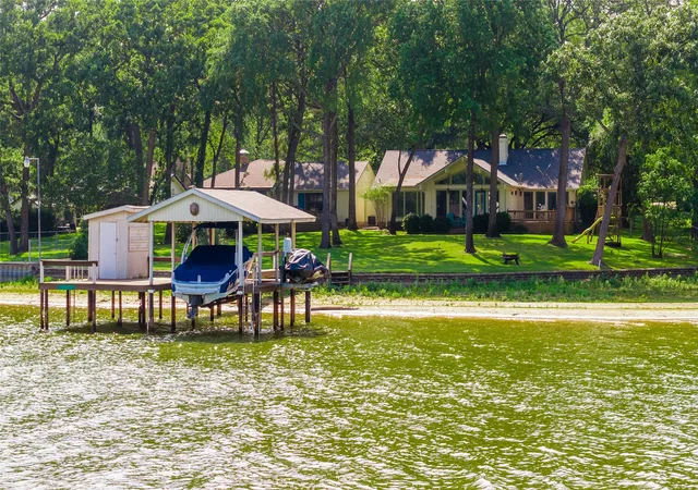 Photo 3 of Single family home for sale at 116 Camino Robles St, Gun Barrel City, TX 75156 | MLS# 21237880 | Listing updated on 2026-09-28