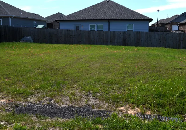 Photo 3 of Land for sale at 307 Rike Rd, Mabank, TX 75147 | MLS# 21237898 | Listing updated on 2026-10-03