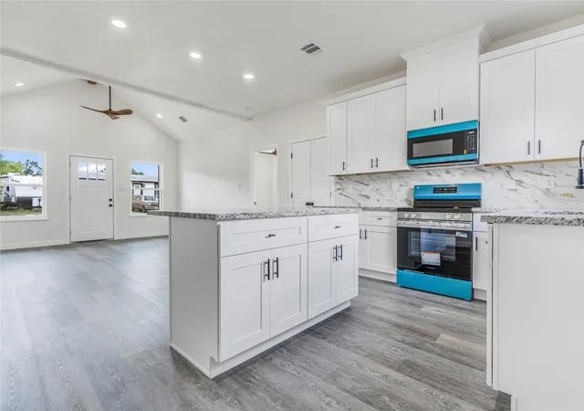 Photo 2 of Single family home for sale at 3426 Sumac Dr, Granbury, TX 76048 | MLS# 21236748 | Listing updated on 2026-10-01