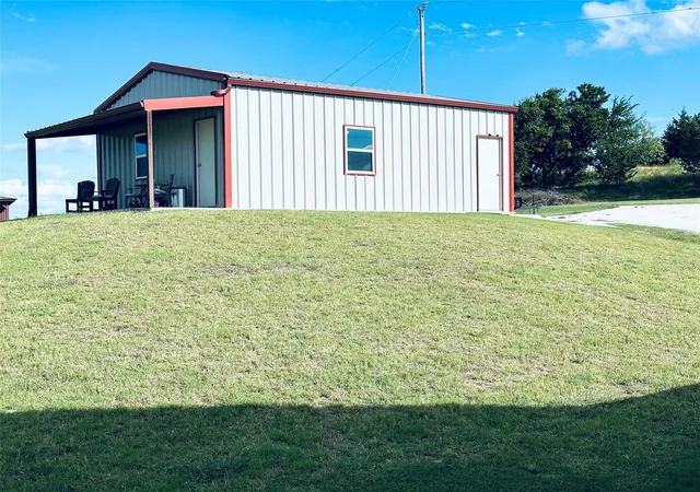 Homes for sale in Comanche, TX | 333 Lake Point, Comanche, TX 76442 | MLS# 21237911