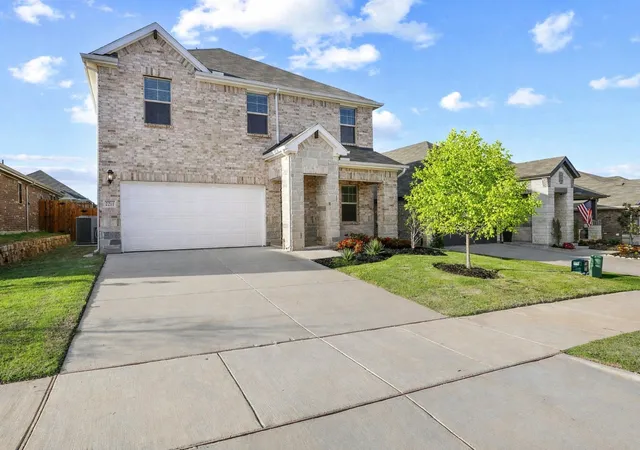 Photo 2 of Single family home for sale at 2211 Gustavus Dr, Sherman, TX 75092 | MLS# 21234748 | Listing updated on 2026-08-27