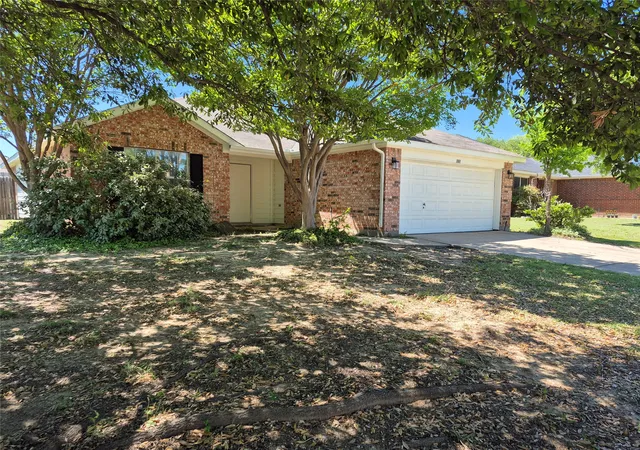 Homes for sale in Burleson, TX | 1001 Rock Springs Dr, Burleson, TX 76028 | MLS# 21217287