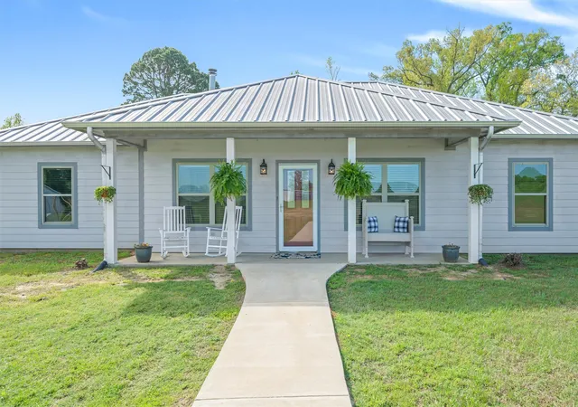 Photo 3 of Single family home for sale at 891 County Road 4740, Winnsboro, TX 75494 | MLS# 21237815 | Listing updated on 2026-09-28