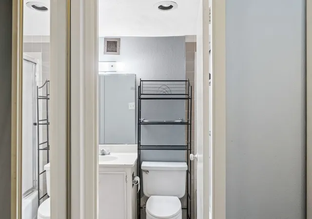 Photo 3 of Condo for sale at 3883 Turtle Creek Blvd #408, Dallas, TX 75219 | MLS# 21238005 | Listing updated on 2026-07-27