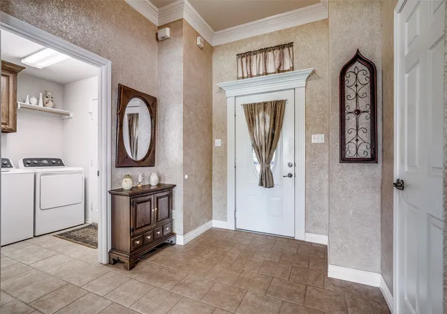 Photo 4 of Single family home for sale at 3901 Bonita Ct, Granbury, TX 76049 | MLS# 21223477 | Listing updated on 2026-09-23