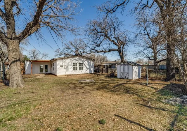 Photo 1 of Single family home for sale at 4528 Newman Dr, Haltom City, TX 76117 | MLS# 21237950 | Listing updated on 2026-09-29