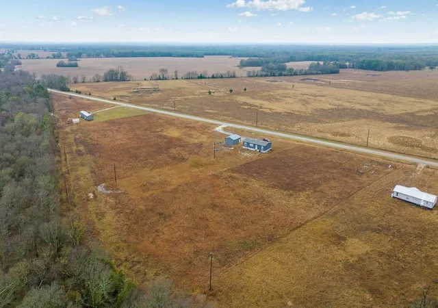 Photo 3 of Land for sale at 15431 Fm 1497, Paris, TX 75462 | MLS# 21236999 | Listing updated on 2026-08-20