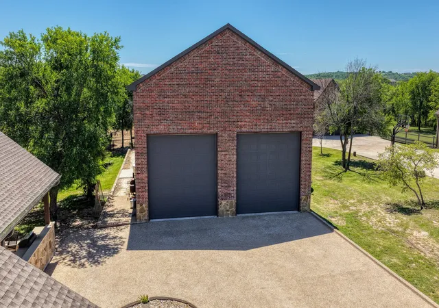 Photo 4 of Single family home for sale at 147 Tyler Ct, Fort Worth, TX 76108 | MLS# 21236975 | Listing updated on 2026-09-04