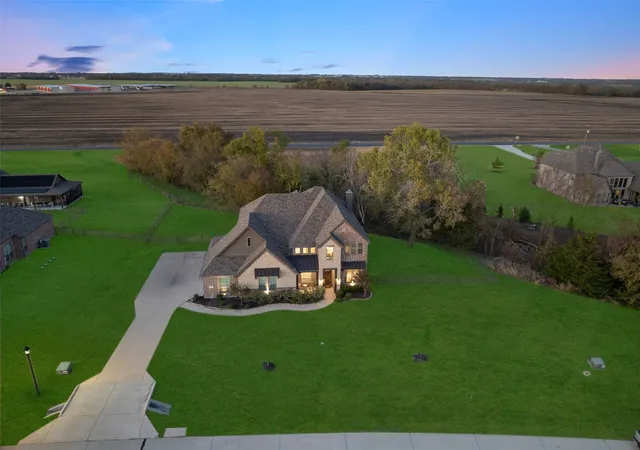 Homes for sale in Van Alstyne, TX | 191 Daniel Dr, Van Alstyne, TX 75495 | MLS# 21238282