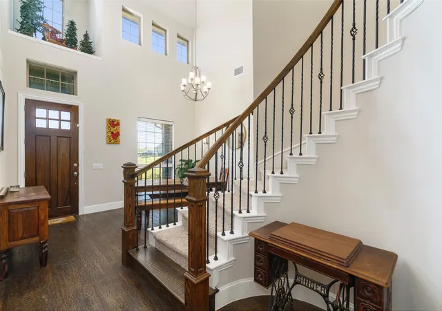 Photo 3 of Single family home for sale at 191 Daniel Dr, Van Alstyne, TX 75495 | MLS# 21238282 | Listing updated on 2026-09-19