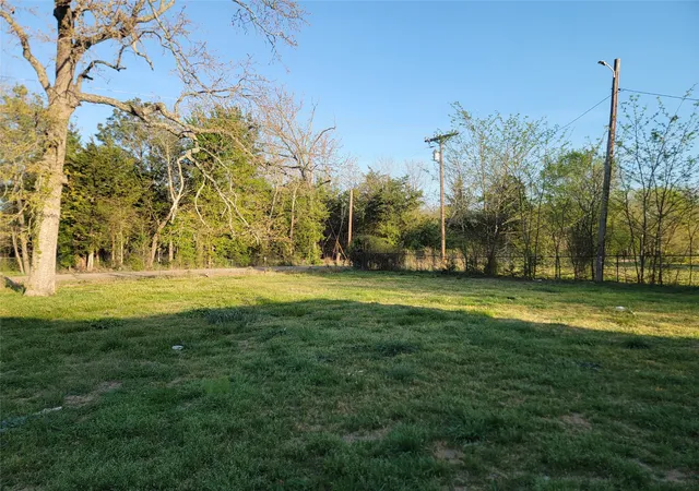 Photo 3 of Sale Pending at 778 County Road 1345, Clarksville, TX 75426 | MLS# 21238475 | Listing updated on 2026-08-25
