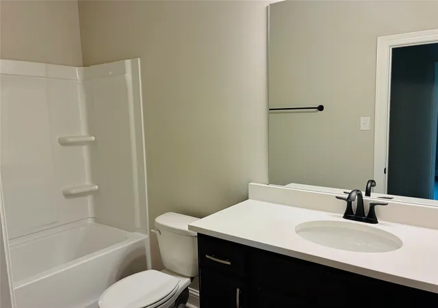 Photo 3 of Sale Pending at 6587 Blanchard Lake Dr, Shreveport, LA 71107 | MLS# 21238590 | Listing updated on 2026-08-18