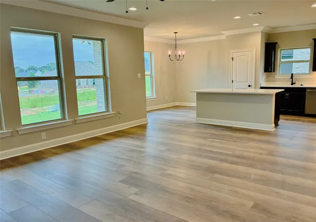 Photo 4 of Sale Pending at 6587 Blanchard Lake Dr, Shreveport, LA 71107 | MLS# 21238590 | Listing updated on 2026-08-18