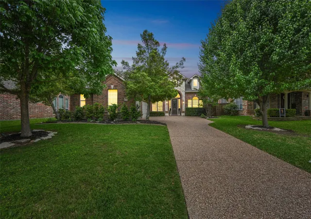Photo 3 of Single family home for sale at 2305 Brenham Dr, Mc Kinney, TX 75072 | MLS# 21238553 | Listing updated on 2026-07-06
