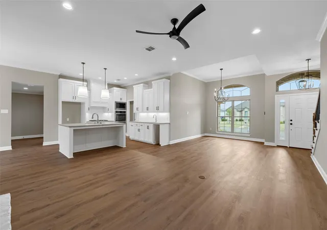 Photo 4 of Single family home for sale at 500 Sagebrush Ln, Mc Gregor, TX 76657 | MLS# 21237526 | Listing updated on 2026-10-07