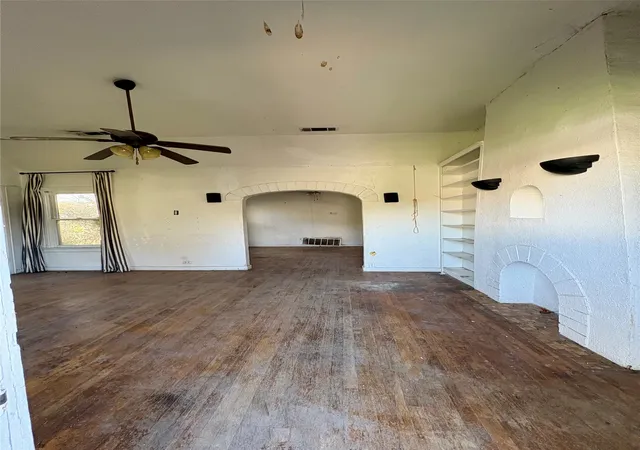 Photo 3 of Single family home for sale at 5646 Monticello Ave, Dallas, TX 75206 | MLS# 21220579 | Listing updated on 2026-08-28