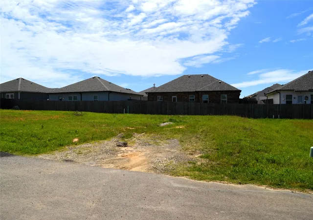 Photo 2 of Land for sale at 309 Rike Rd, Mabank, TX 75147 | MLS# 21238686 | Listing updated on 2026-10-03