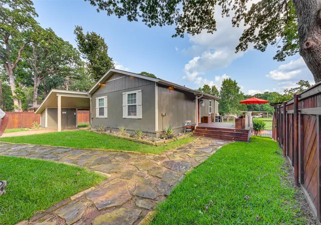 Homes for sale in Trinidad, TX | 130 Hideaway Cir, Trinidad, TX 75163 | MLS# 21238668