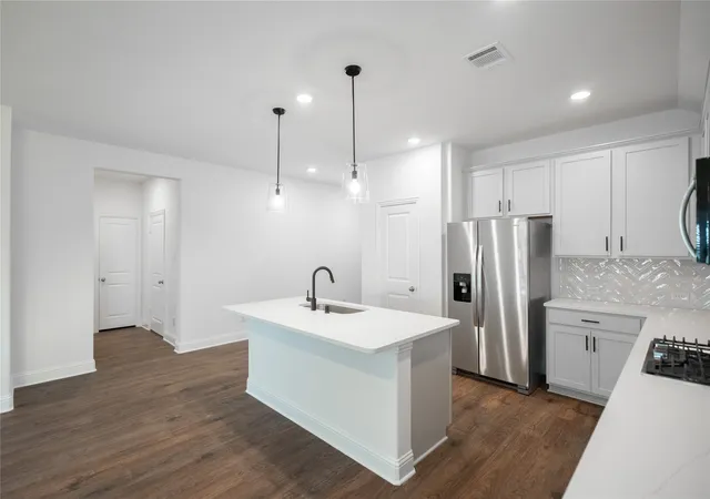 Photo 4 of Sale Pending at 3754 Lupine Trl, Venus, TX 76084 | MLS# 21238696 | Listing updated on 2026-08-22