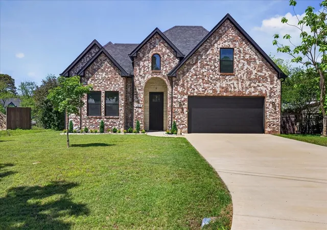 Photo 2 of Single family home for sale at 245 Autumn Wood Trl, Gun Barrel City, TX 75156 | MLS# 21235909 | Listing updated on 2026-08-19