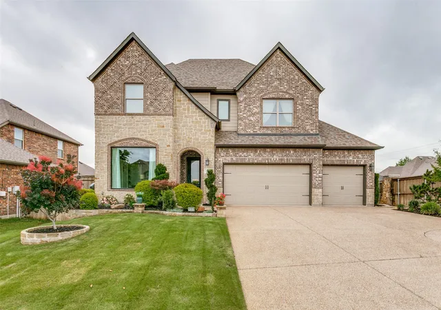 Homes for sale in Oak Point, TX | 104 Martingale Trl, Oak Point, TX 75068 | MLS# 21238641