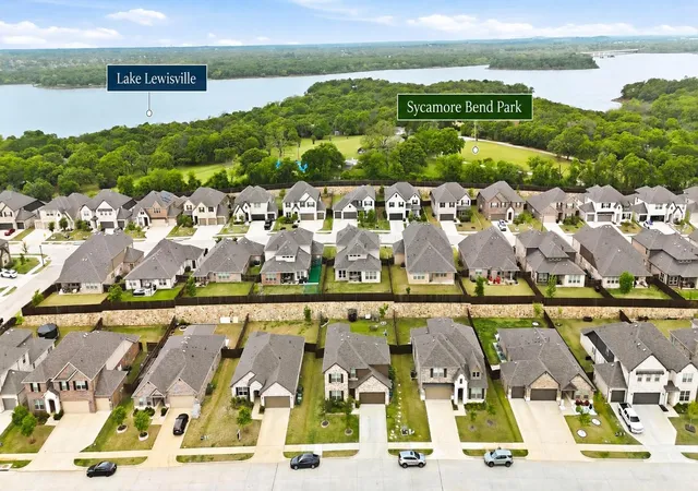 Photo 3 of Single family home for sale at 4126 Mountain Laurel Dr, Hickory Creek, TX 75065 | MLS# 21237993 | Listing updated on 2026-09-21