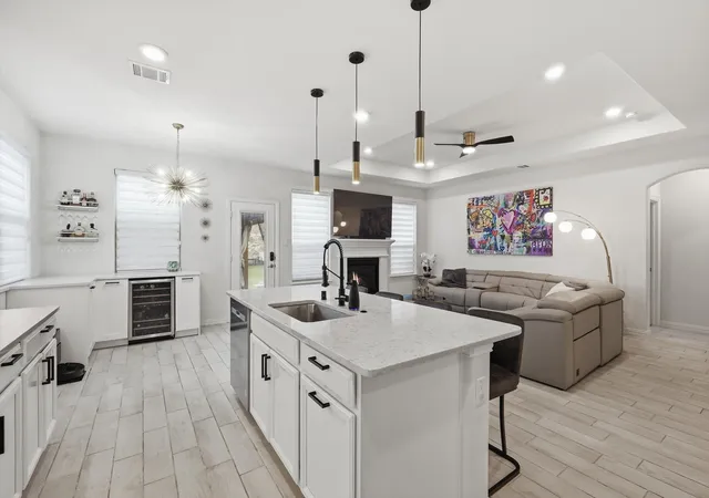 Photo 4 of Single family home for sale at 4126 Mountain Laurel Dr, Hickory Creek, TX 75065 | MLS# 21237993 | Listing updated on 2026-09-21