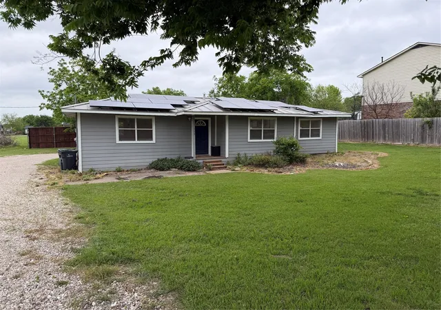 Photo 1 of Single family home for sale at 509 E 1st St, Prosper, TX 75078 | MLS# 21238326 | Listing updated on 2026-08-28
