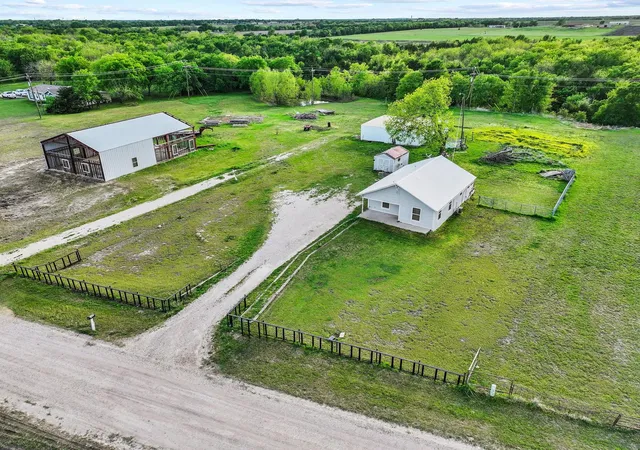 Homes for sale in Blue Ridge, TX | 2092 County Road 5010, Blue Ridge, TX 75424 | MLS# 21224365