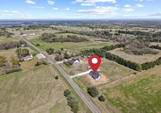 Photo 3 of Single family home for sale at 14457 E Fm 1396, Windom, TX 75492 | MLS# 21238738 | Listing updated on 2026-08-27