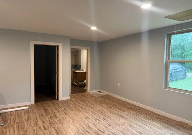 Photo 3 of Single family home for sale at 104 N Oak Tree Rd, Kemp, TX 75143 | MLS# 21236295 | Listing updated on 2026-07-10