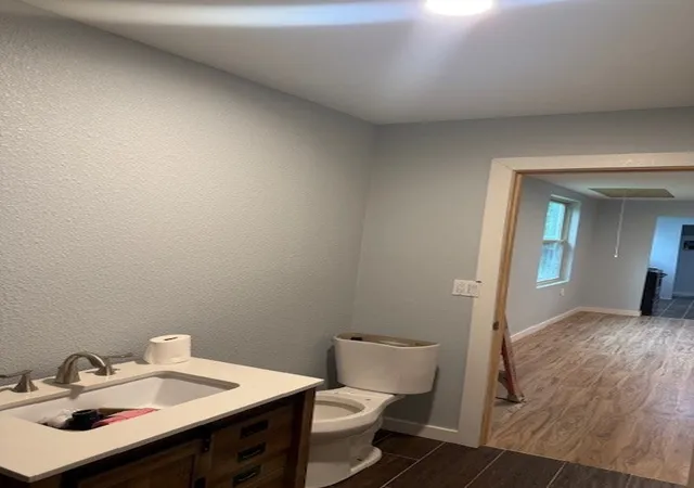 Photo 4 of Single family home for sale at 104 N Oak Tree Rd, Kemp, TX 75143 | MLS# 21236295 | Listing updated on 2026-07-10