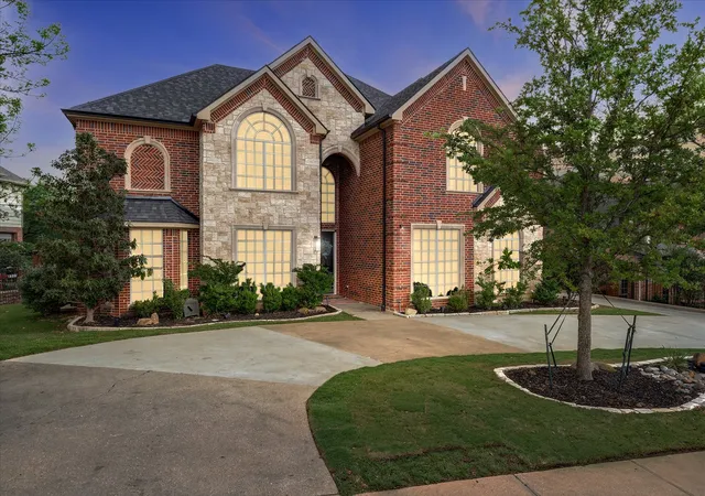 Homes for sale in Highland Village, TX | 3306 Castlewood Blvd, Highland Village, TX 75077 | MLS# 21214554