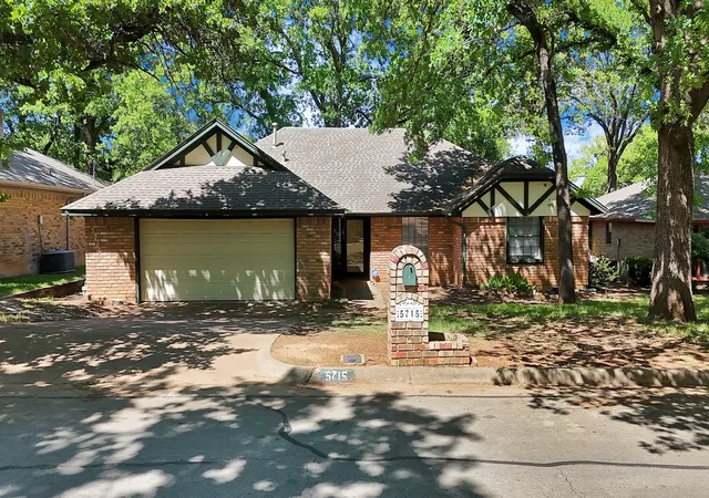 Photo 1 of Single family home for sale at 5715 Trail Crest Dr, Arlington, TX 76017 | MLS# 21237631 | Listing updated on 2026-07-06