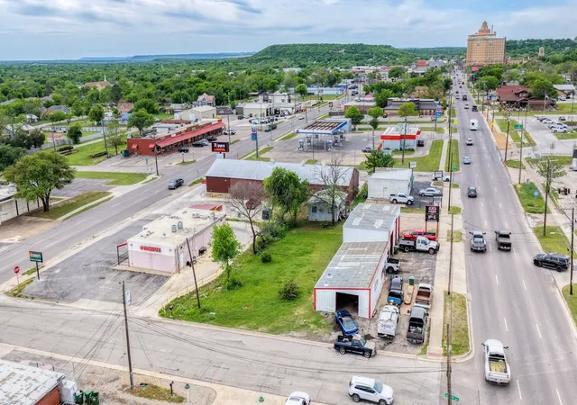 Photo 1 of Land for sale at 104 Se 12th Ave, Mineral Wells, TX 76067 | MLS# 21239091 | Listing updated on 2026-08-17