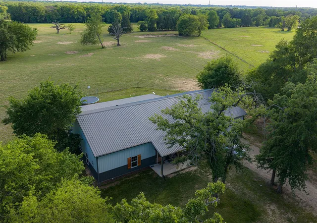Photo 4 of House for sale at 419 Us Hwy 175 W, Eustace, TX 75124 | MLS# 21239121 | Listing updated on 2026-07-24