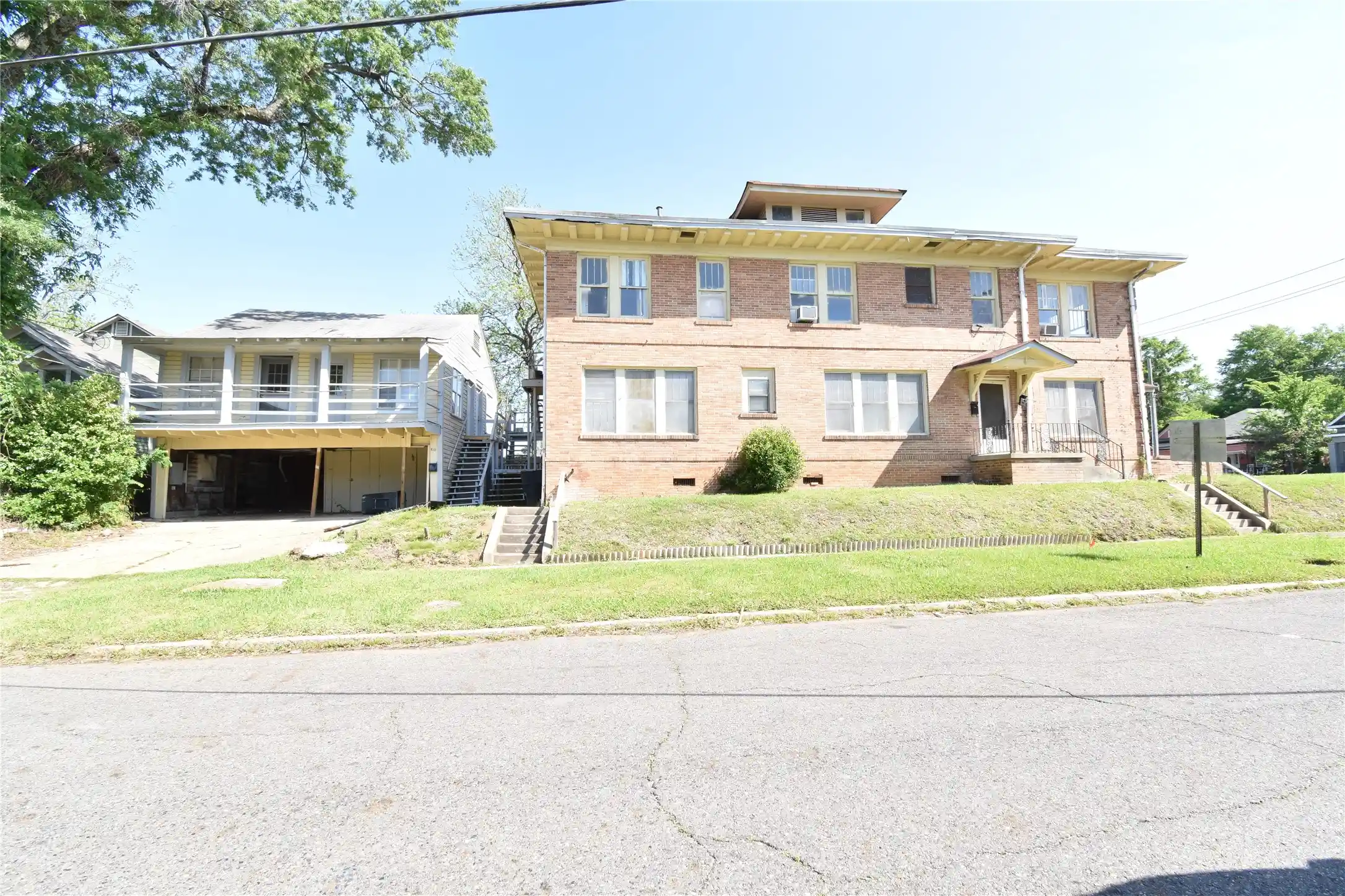 Multi family home for sale at 2024 Highland Ave, Shreveport, LA 71104 | MLS# 21238502