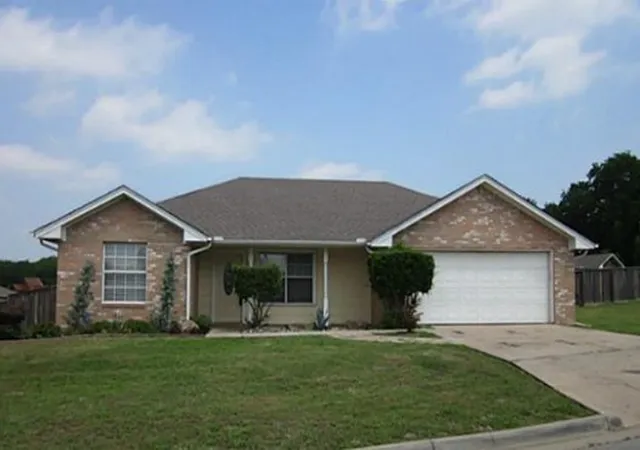 Homes for sale in Pottsboro, TX | 304 Bryant St, Pottsboro, TX 75076 | MLS# 21238009