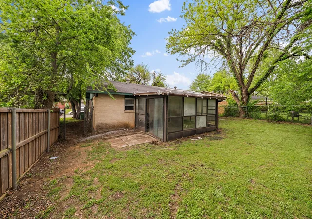 Photo 2 of Single family home for sale at 214 Independence Dr, Garland, TX 75043 | MLS# 21234307 | Listing updated on 2026-07-08