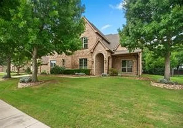 Photo 1 of Sale Pending at 961 Deer Run Ln, Prosper, TX 75078 | MLS# 21239182 | Listing updated on 2026-07-20
