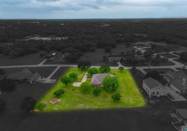 Photo 3 of Sale Pending at 6100 Autumn Breeze Cir, Fort Worth, TX 76140 | MLS# 21239126 | Listing updated on 2026-07-27