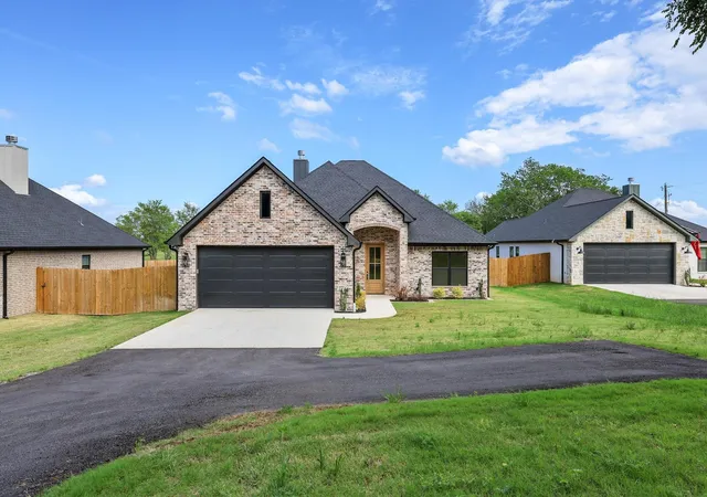 Homes for sale in Athens, TX | 6417 Mill Run Rd, Athens, TX 75751 | MLS# 21238705