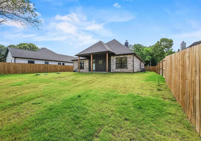 Homes for sale in Athens, TX | 6417 Mill Run Rd, Athens, TX 75751 | MLS# 21238705