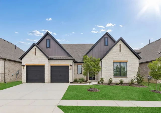 Photo 2 of Single family home for sale at 1009 Blue Mist Ct, Justin, TX 76247 | MLS# 21239327 | Listing updated on 2026-10-08