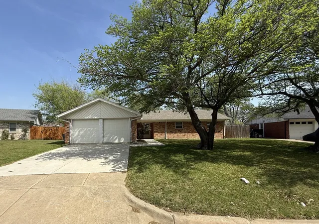 Homes for sale in North Richland Hills, TX | 7905 Birchwood, North Richland Hills, TX 76180 | MLS# 21239355