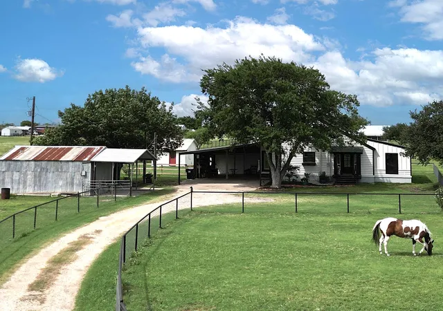 Homes for sale in Kaufman, TX | 5974 County Road 4100, Kaufman, TX 75142 | MLS# 21214419